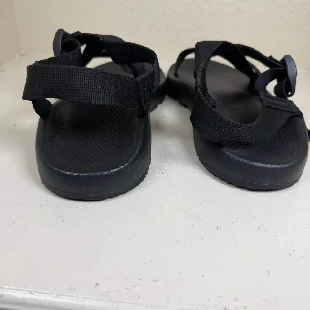Chaco Classic Sandals adjustable webbing strap and textured footbeds EUC size 11